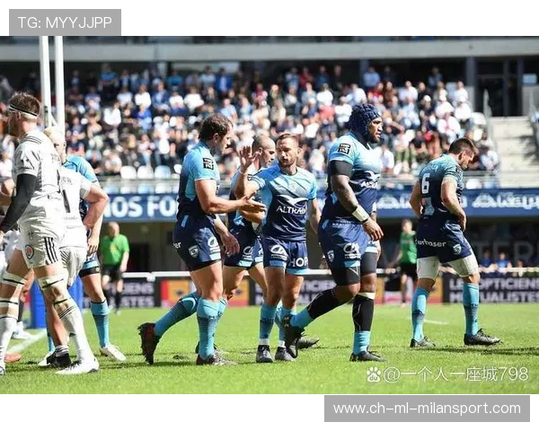 托特纳姆热刺密切关注荷兰新秀，球迷期待加盟